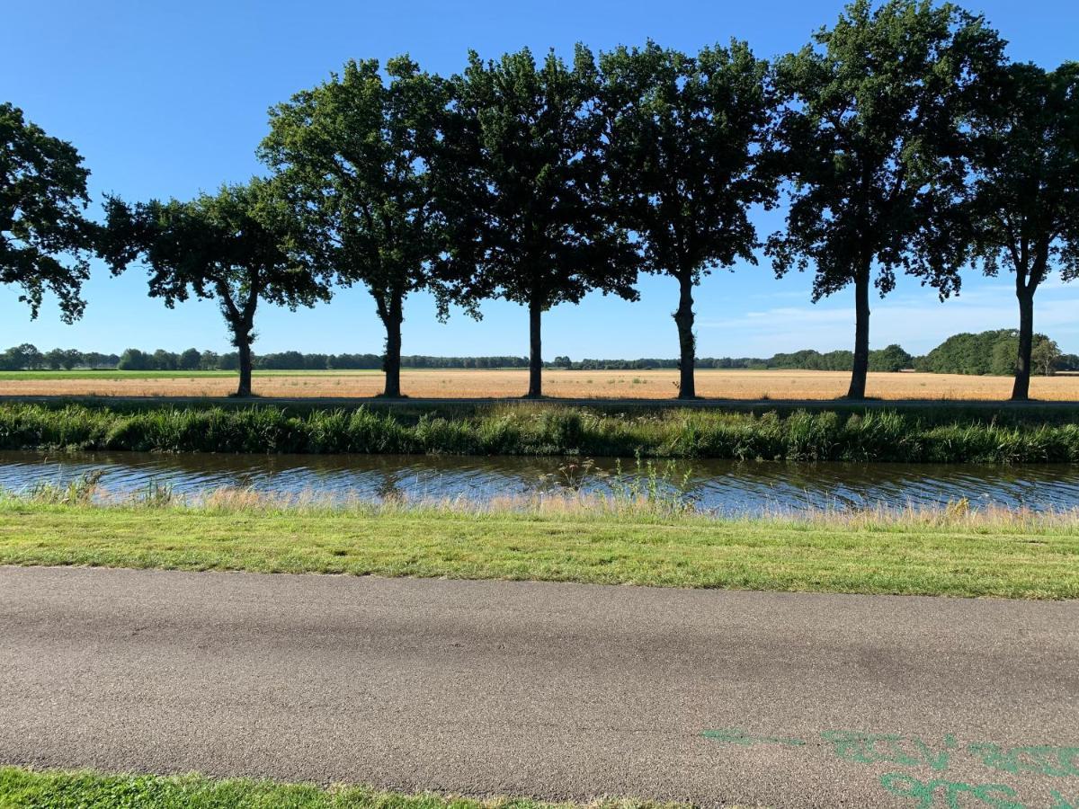 Vakantiehuis De Turfvaart Wachtum Exteriör bild